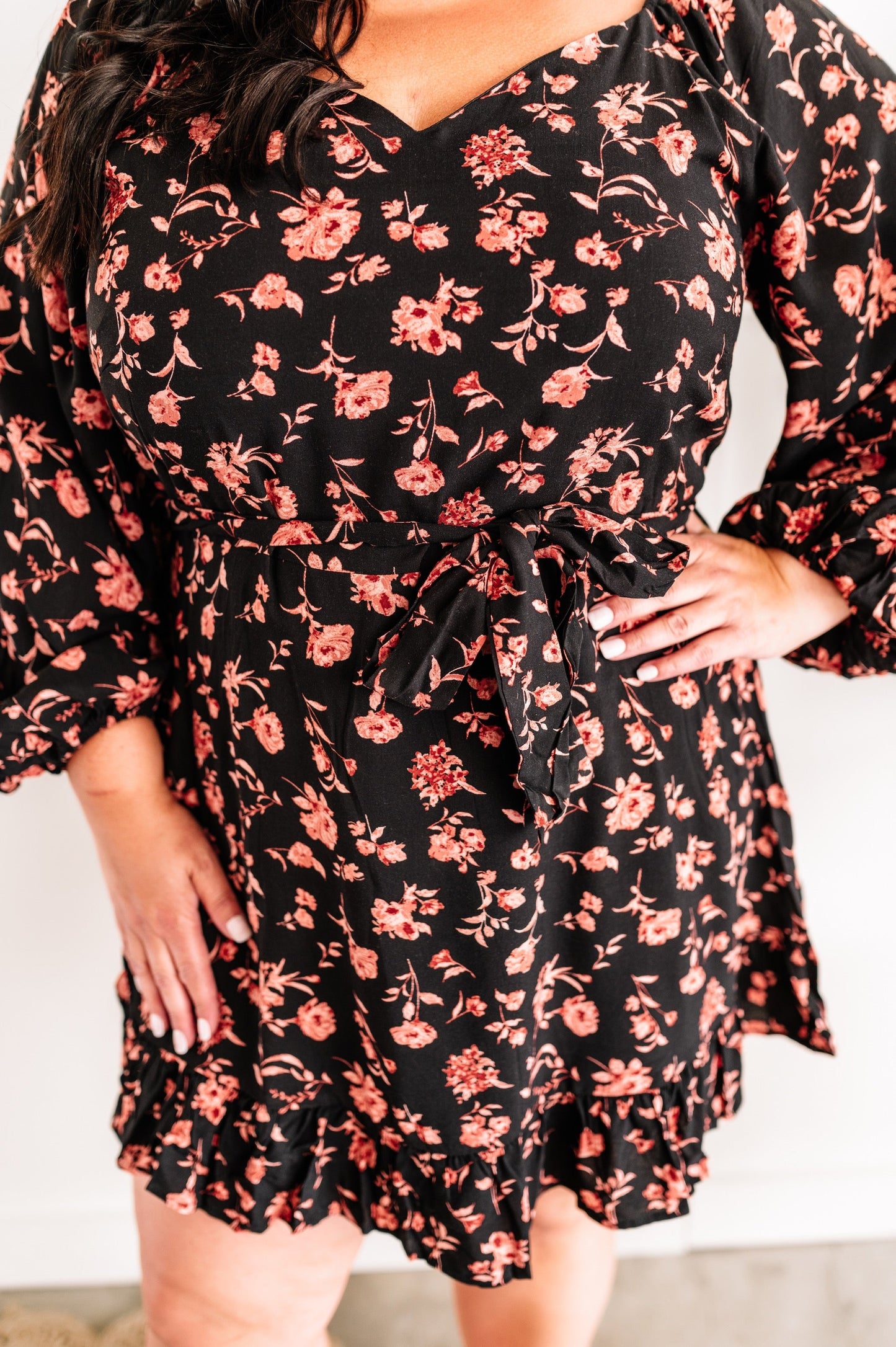 09.08 Long Sleeve Black Floral Dress With Tie Belt In Midnight Rose